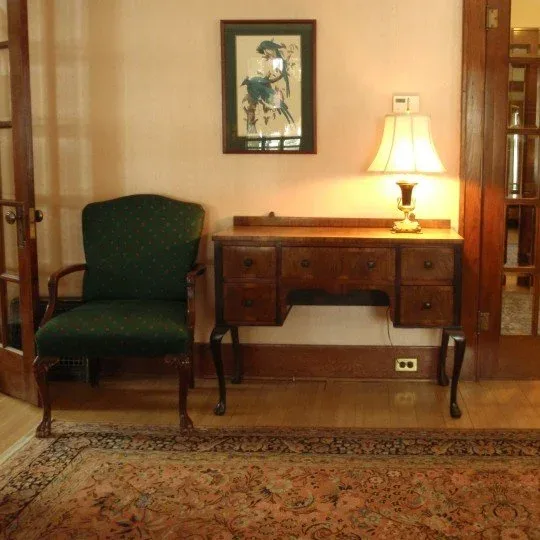 Guest lounge furnishings