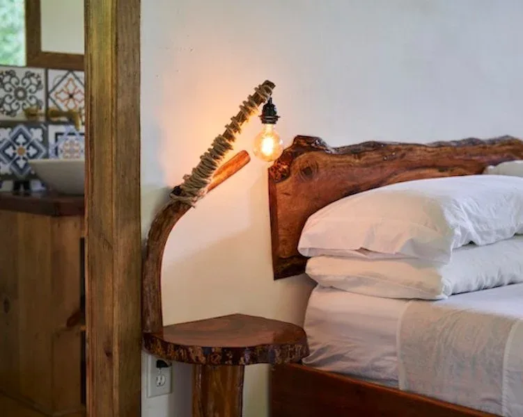 Mono treetop cabana