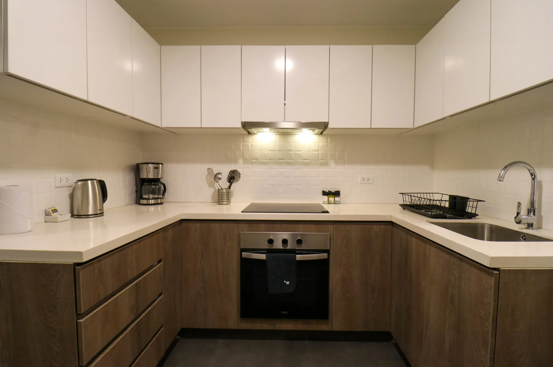 Premium 2BR with Balcony near the Malecon