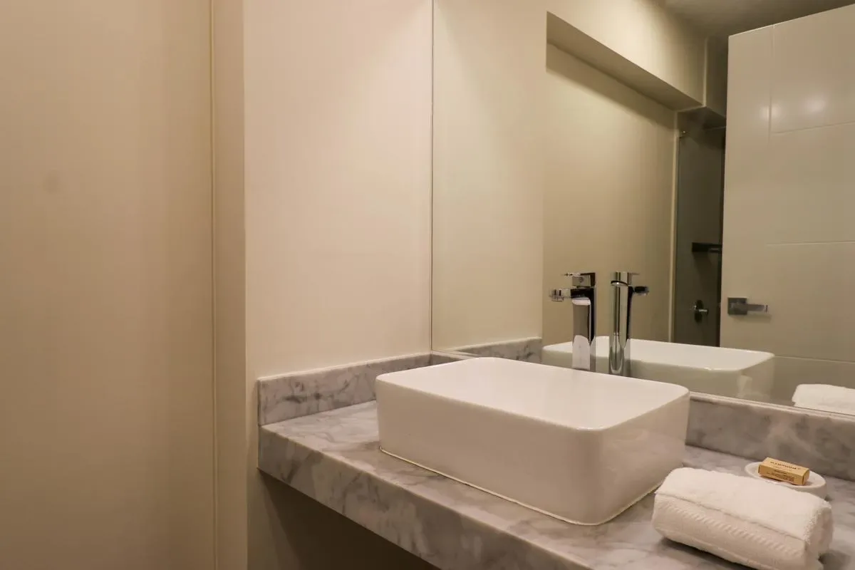 Premium 2BR with Balcony near the Malecon