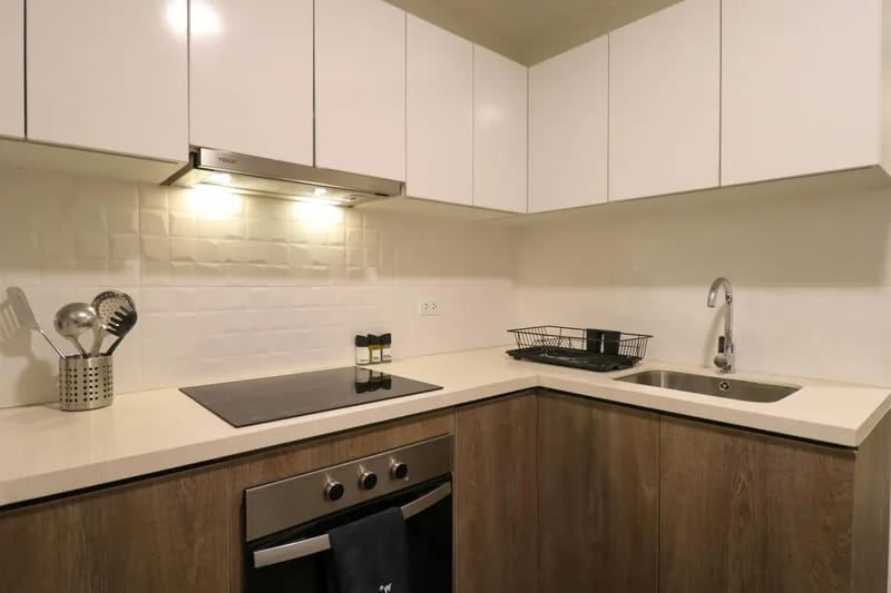 Premium 2BR with Balcony near the Malecon