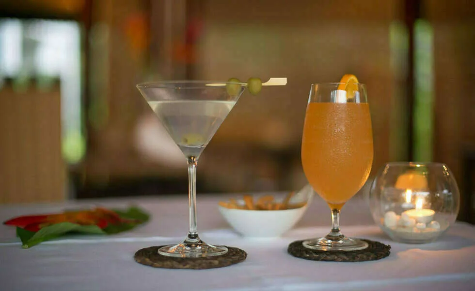Bar lounge