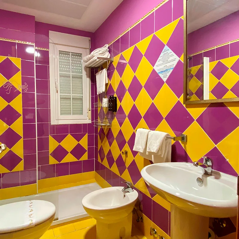 Superior room bathroom