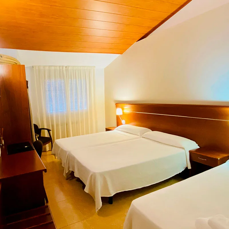 Triple room