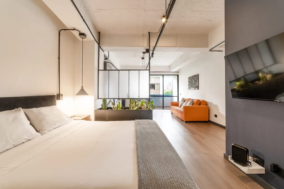 Enchanting Loft in Laureles w/ Balcony