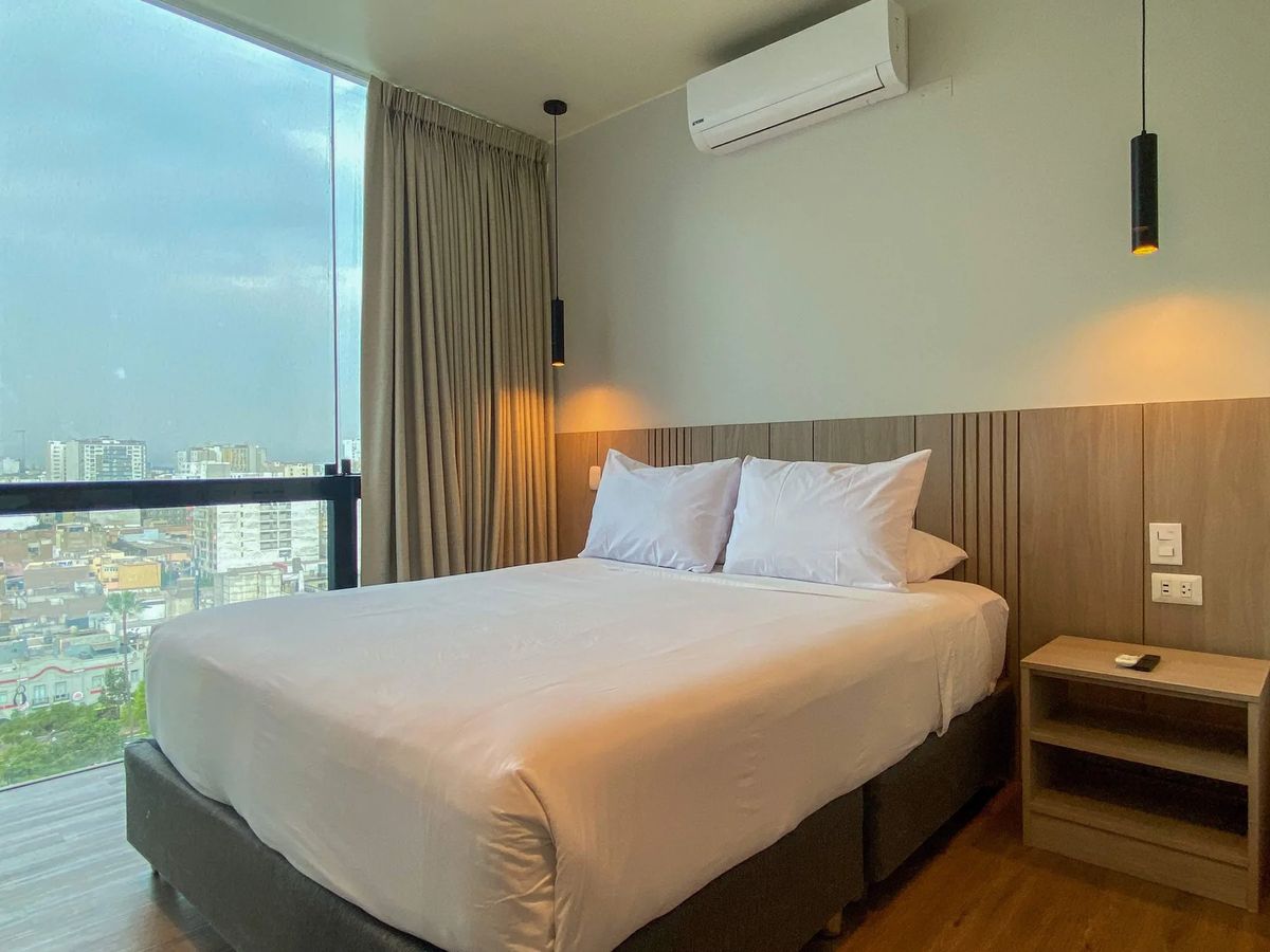 Modern & Cozy 2BR in the Heart of Miraflores