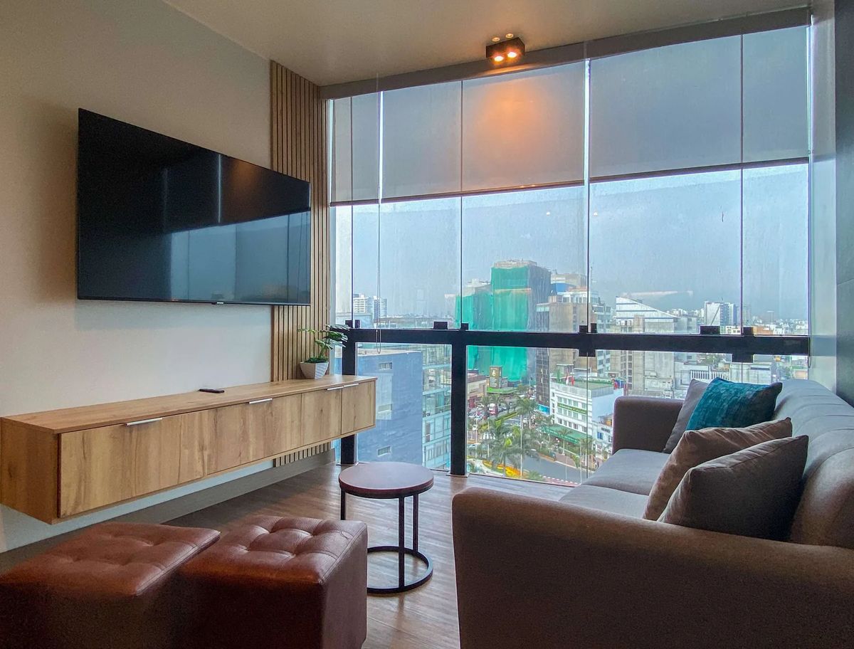 Modern & Cozy 2BR in the Heart of Miraflores