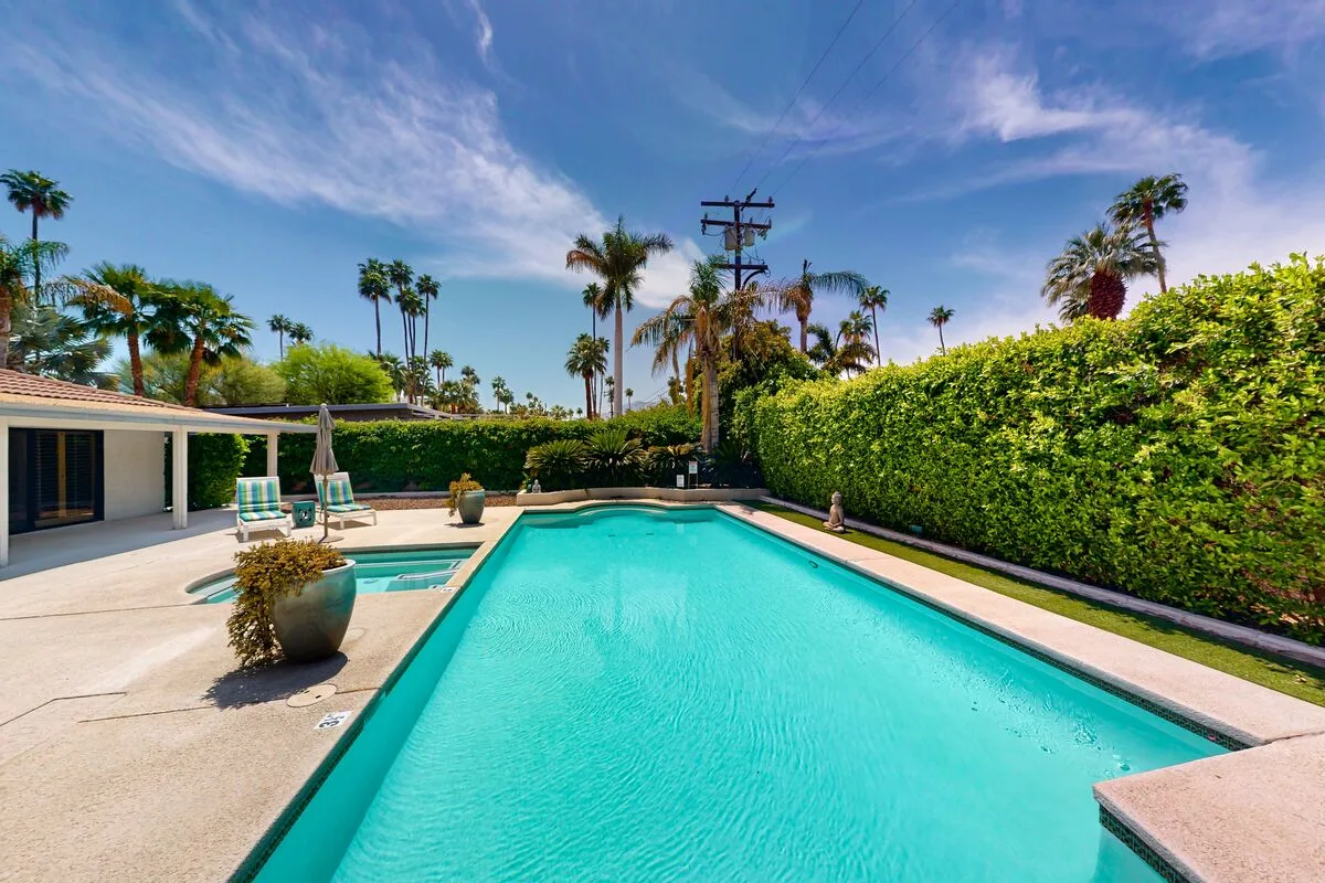 South Palm Springs Paradise
