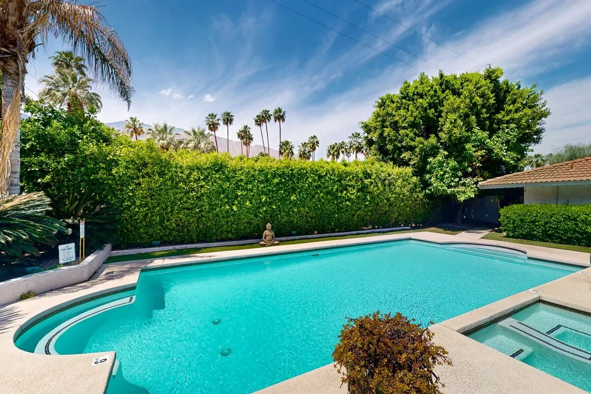 South Palm Springs Paradise