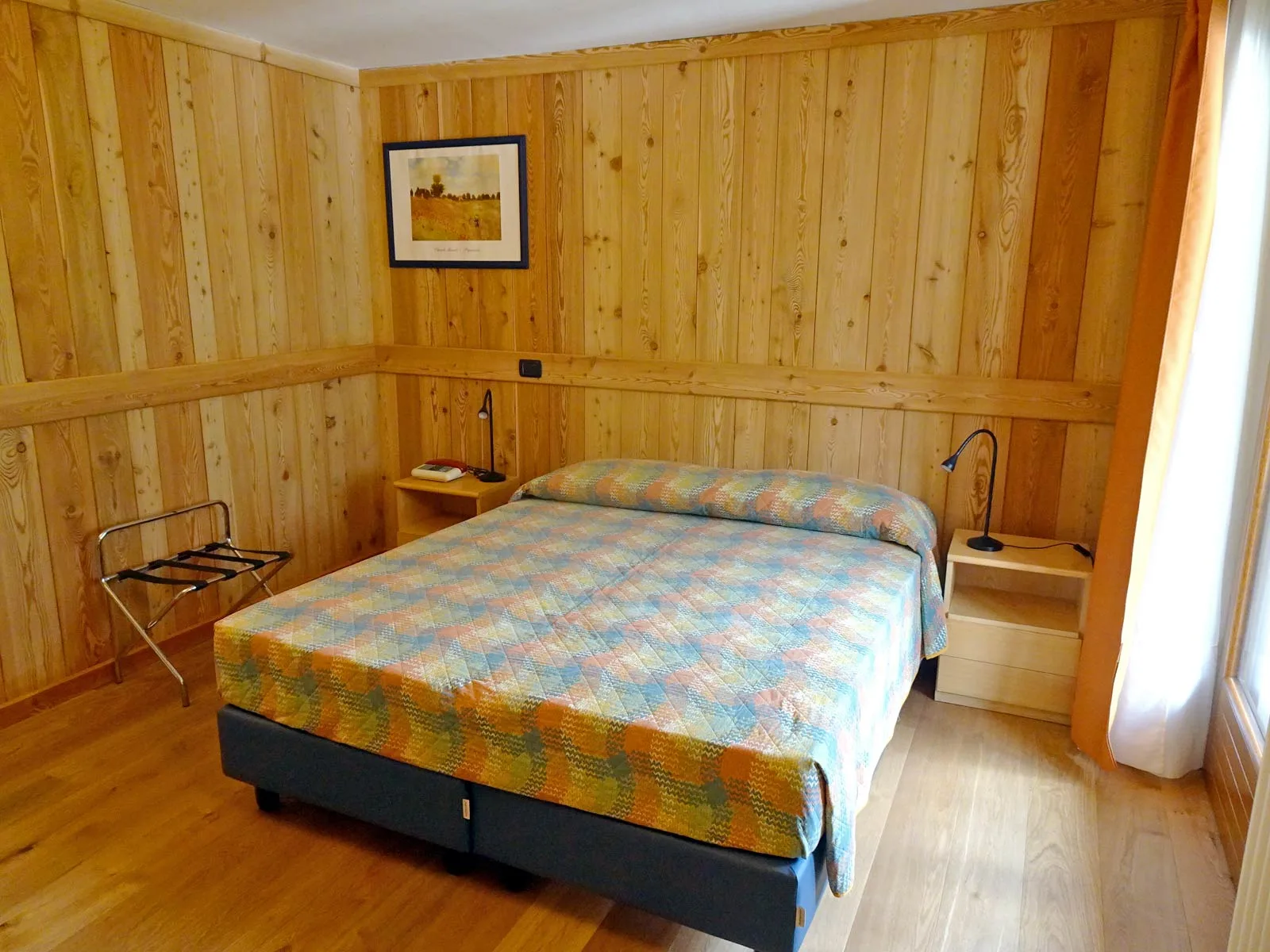 Single Deluxe guest room