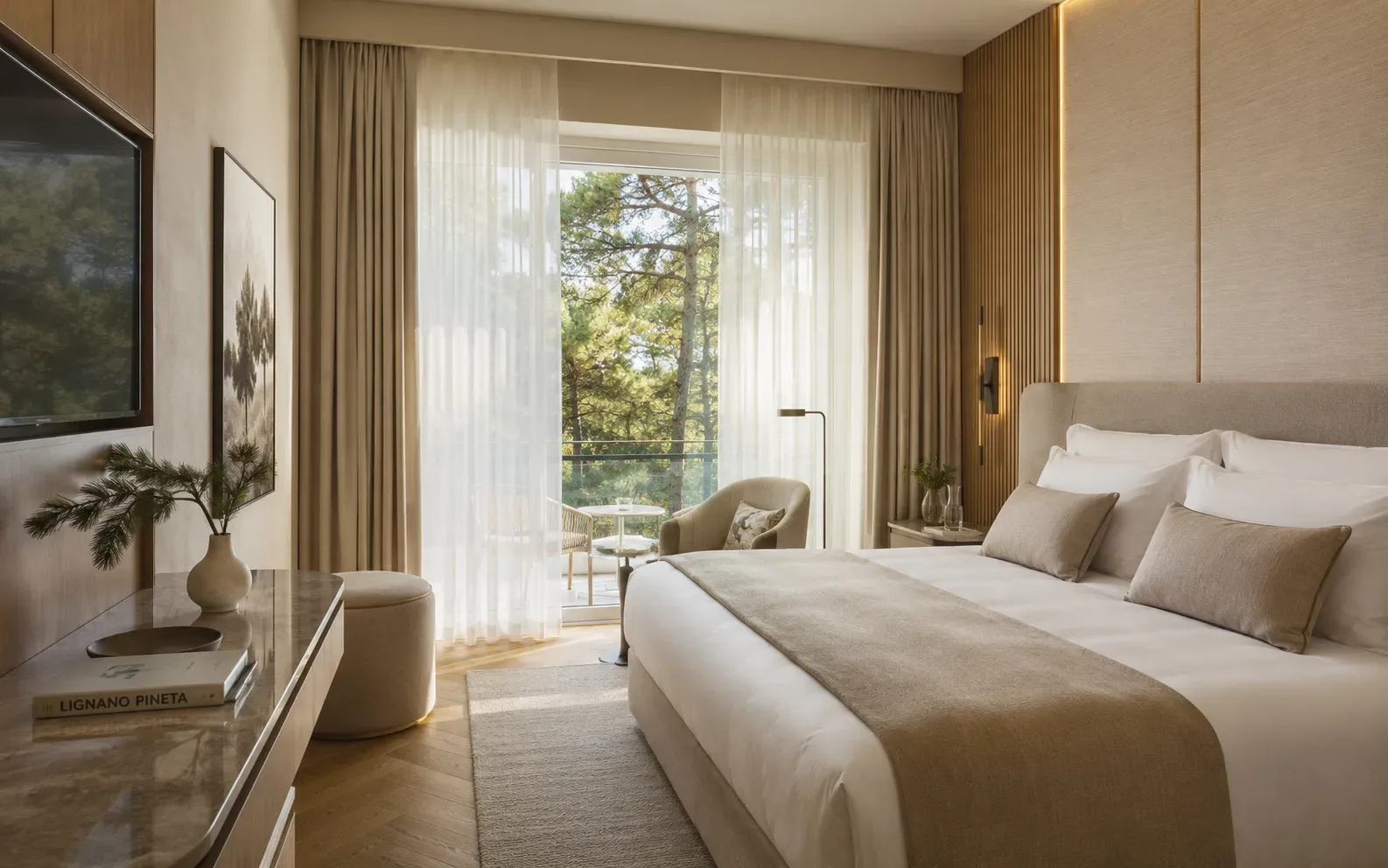 Suite in morning light