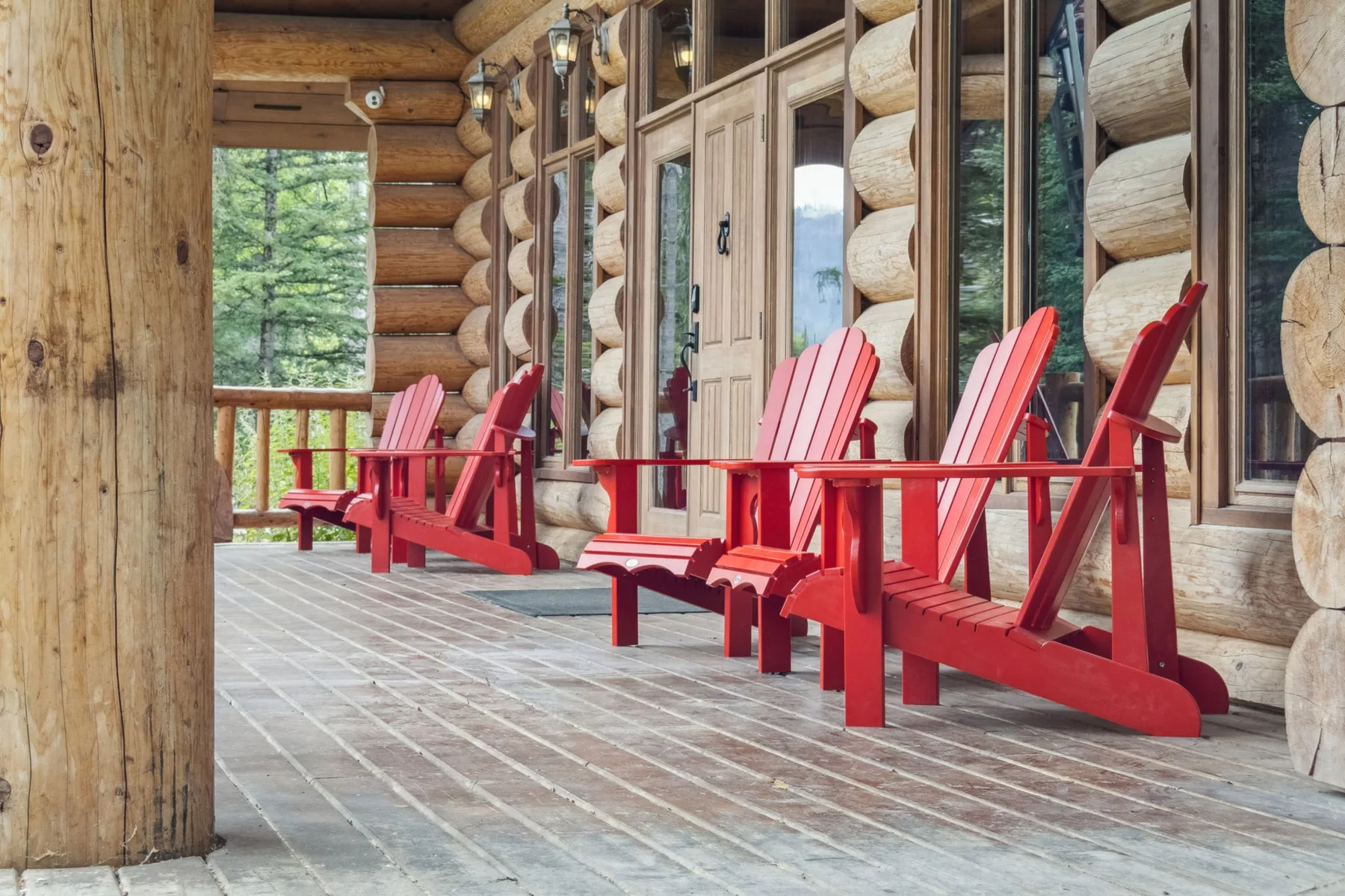 Nordegg Timber Estate – Luxury Log Home Retreat