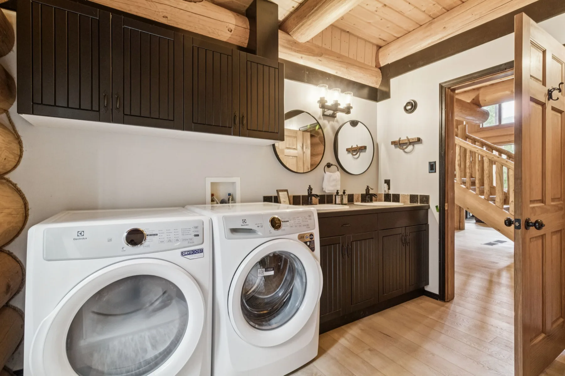 Nordegg Timber Estate – Luxury Log Home Retreat