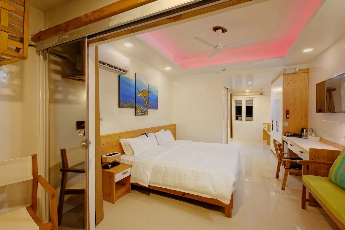 Luau Beach Inn Maldives