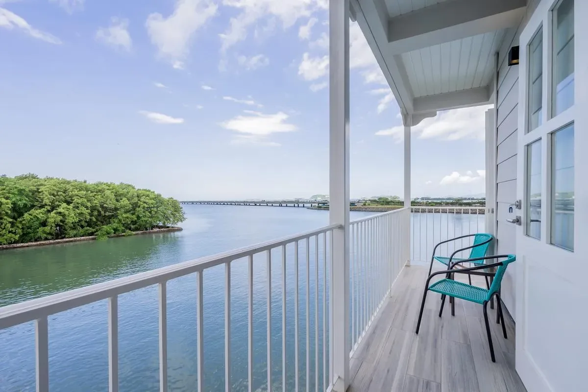 Roomy 1BR in Casco Antiguo w/ Balcony