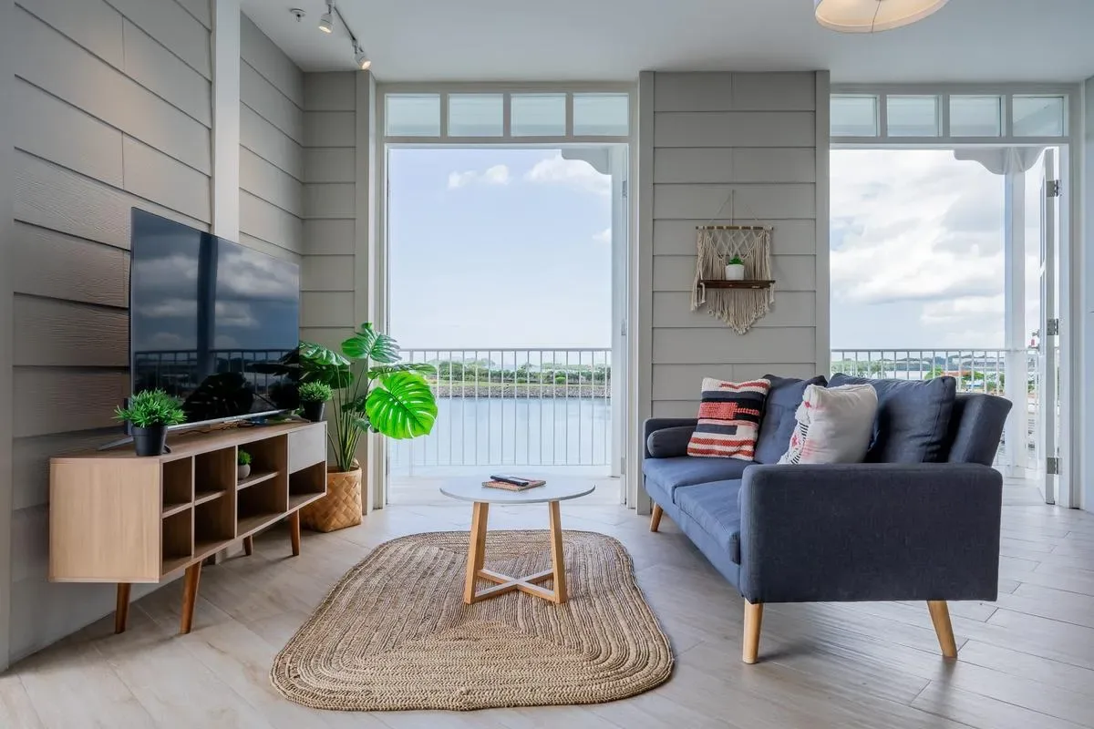 Roomy 1BR in Casco Antiguo w/ Balcony