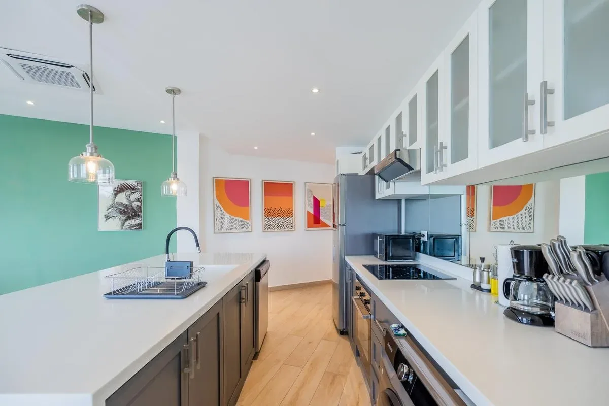 Roomy 1BR in Casco Antiguo w/ Balcony