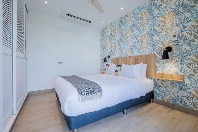Roomy 1BR in Casco Antiguo w/ Balcony