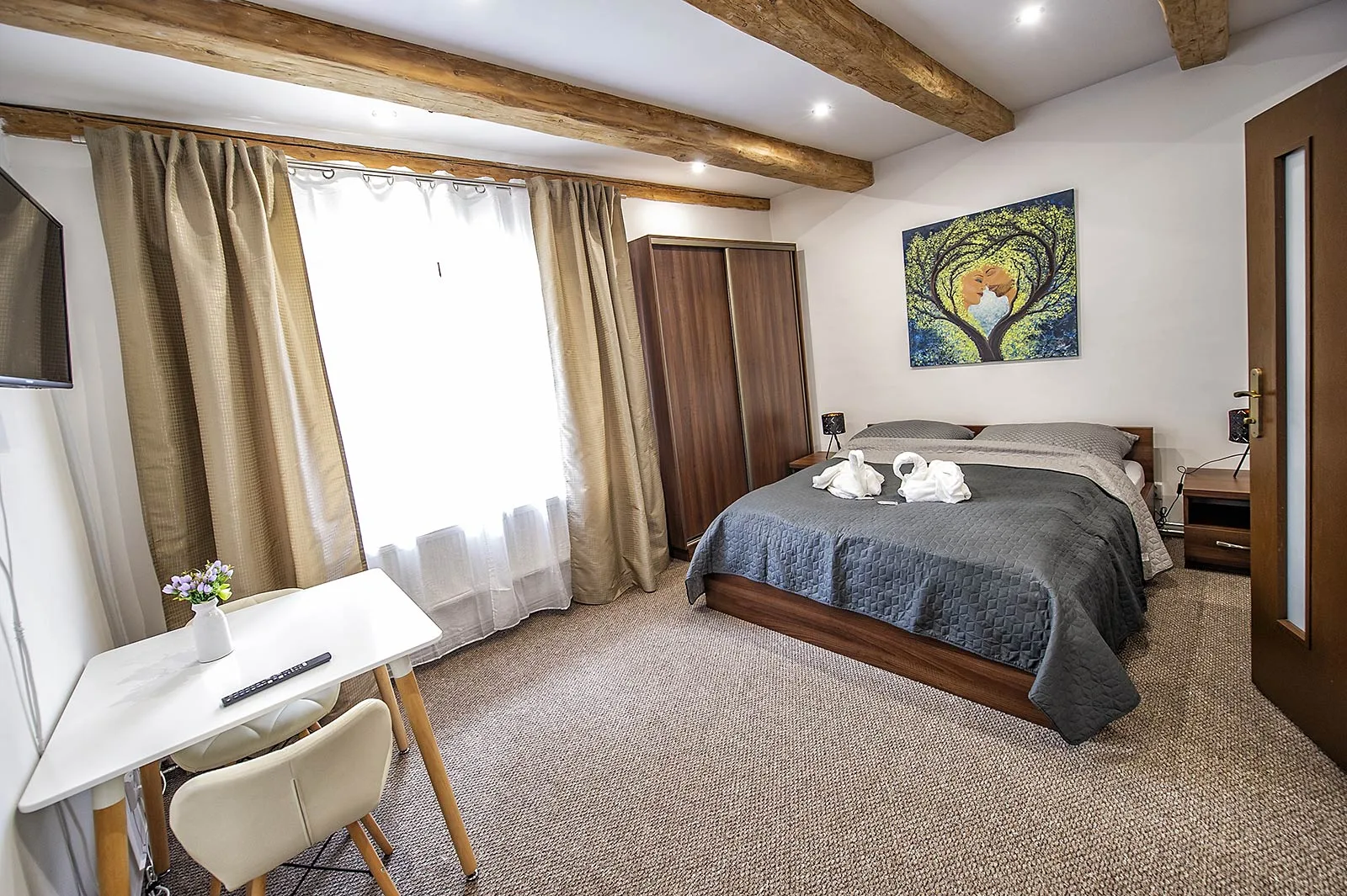 Slnečnica room