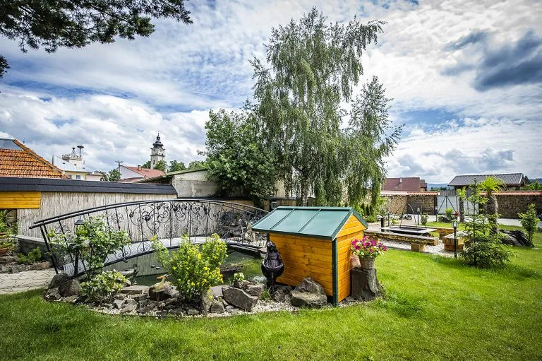 Villa Zachar garden