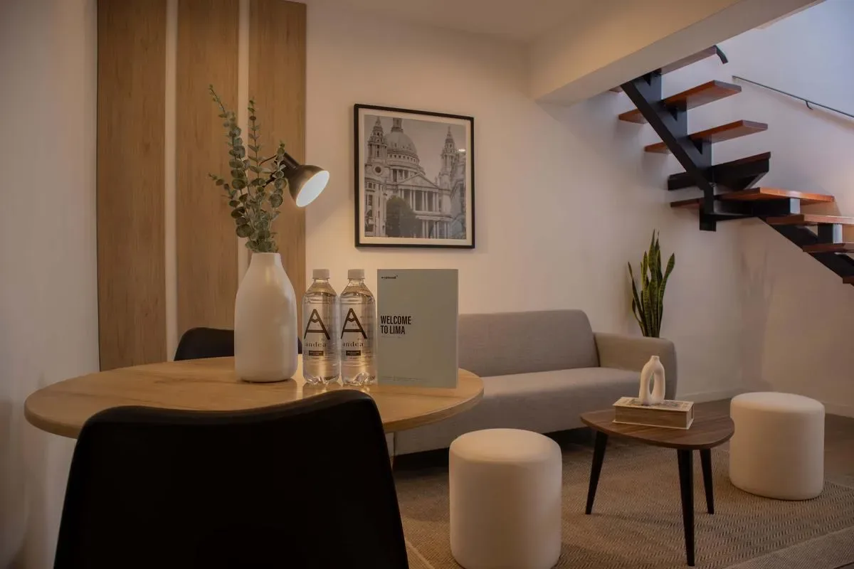 Impressive 5BR w/ Terrace in Miraflores