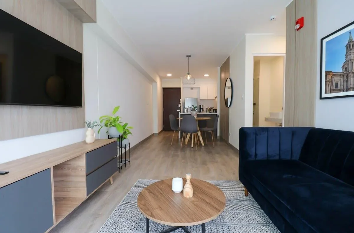 Marvelous 2BR with balcony in Miraflores