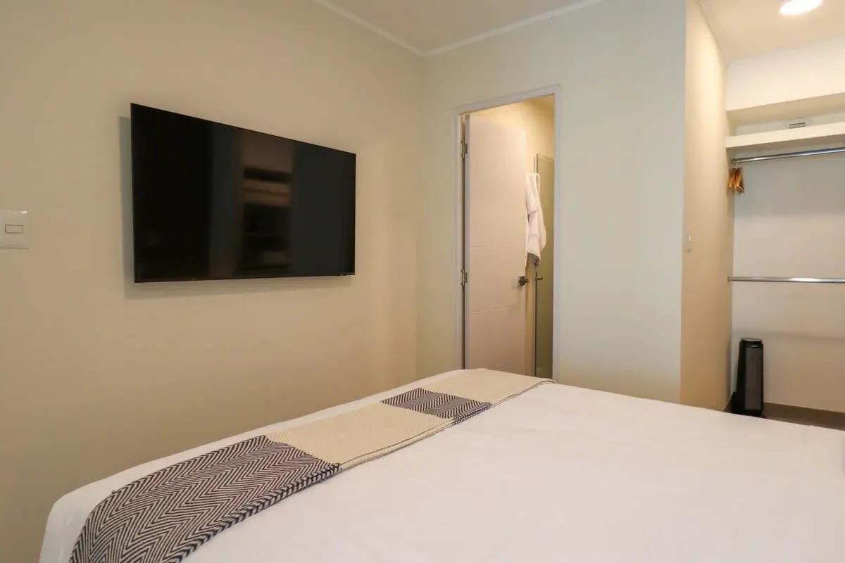 Marvelous 2BR with balcony in Miraflores