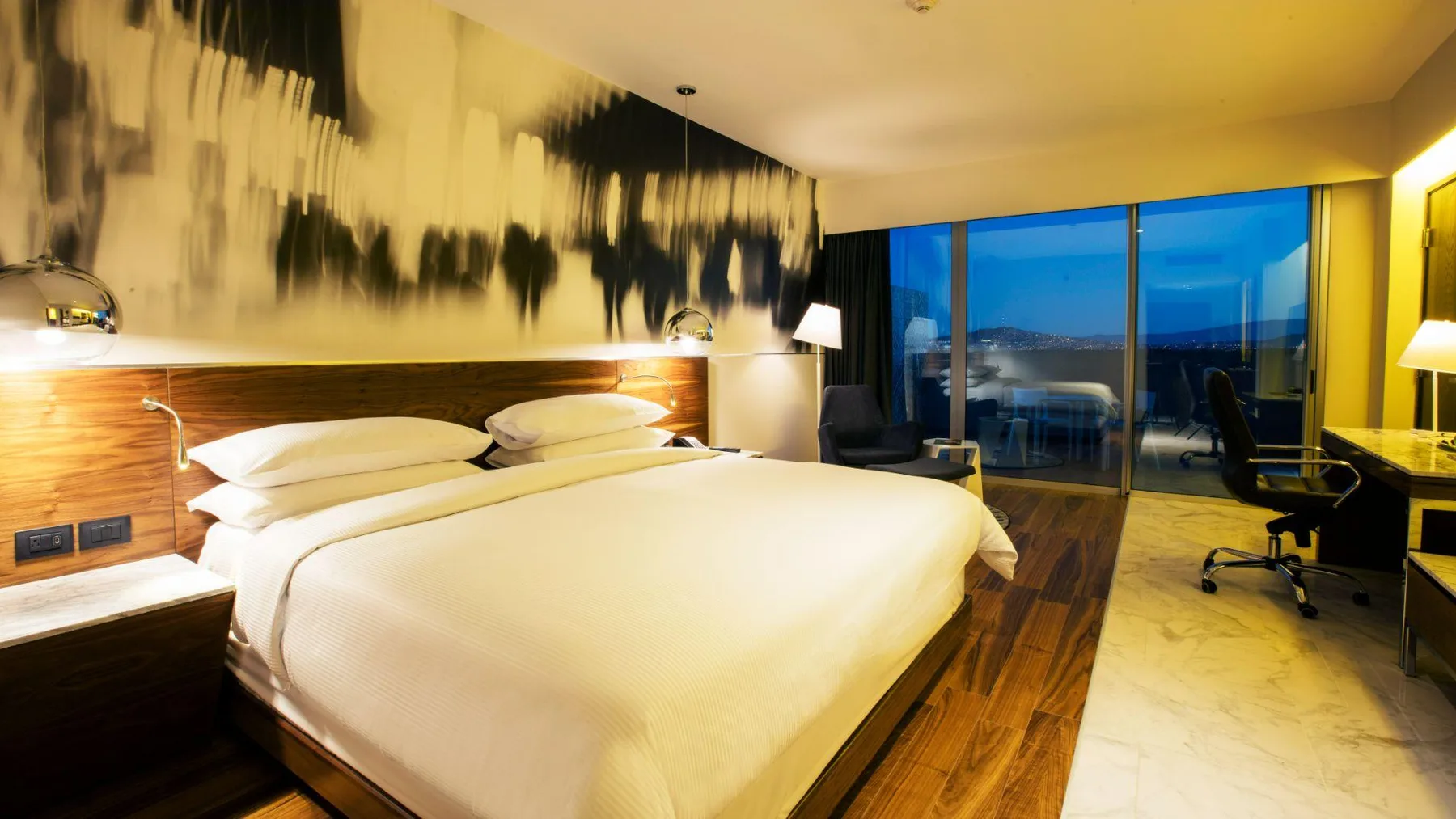 Krystal Urban Guadalajara room interiors