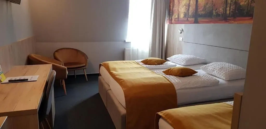 Triple room
