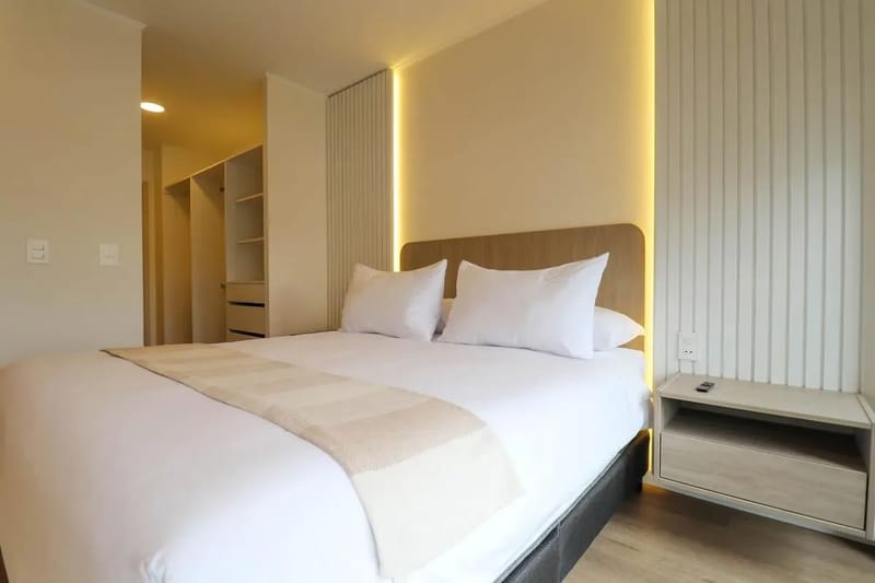 Elegant 2BR w/ Balcony Near Larcomar