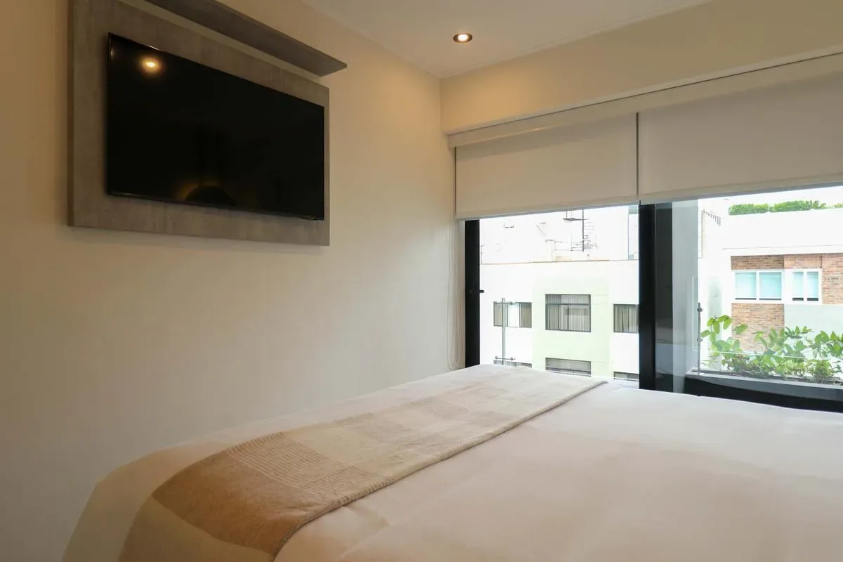 Elegant 2BR w/ Balcony Near Larcomar