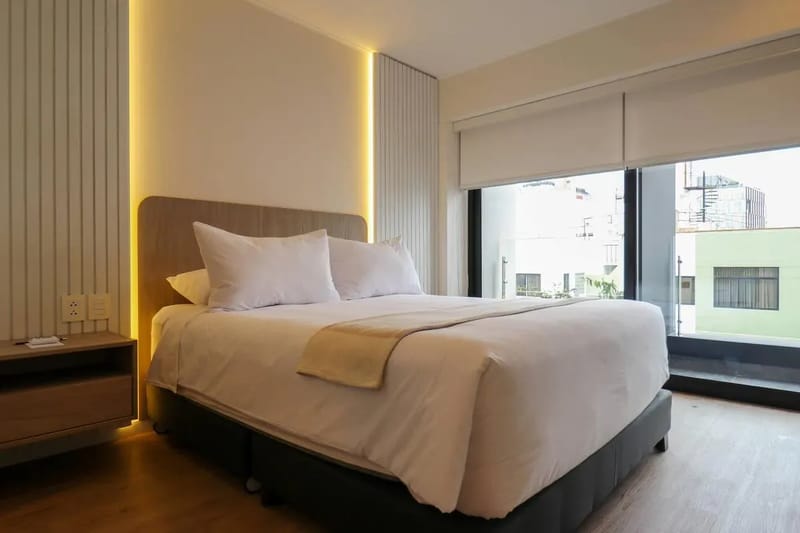 Elegant 2BR w/ Balcony Near Larcomar