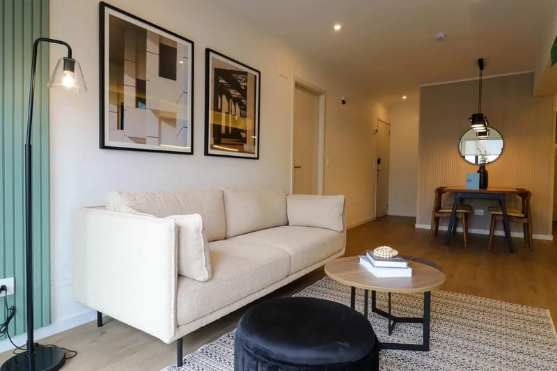Elegant 2BR w/ Balcony Near Larcomar