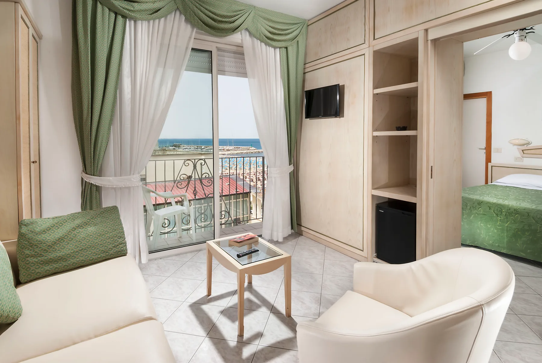 Junior Suite room category