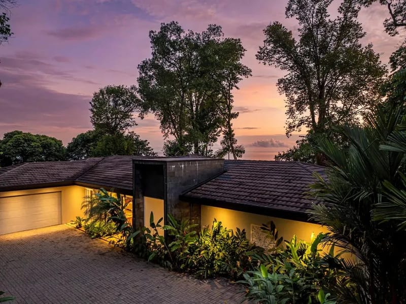 Luxury 3BR Rainforest Villa w/ Oceanview Pool