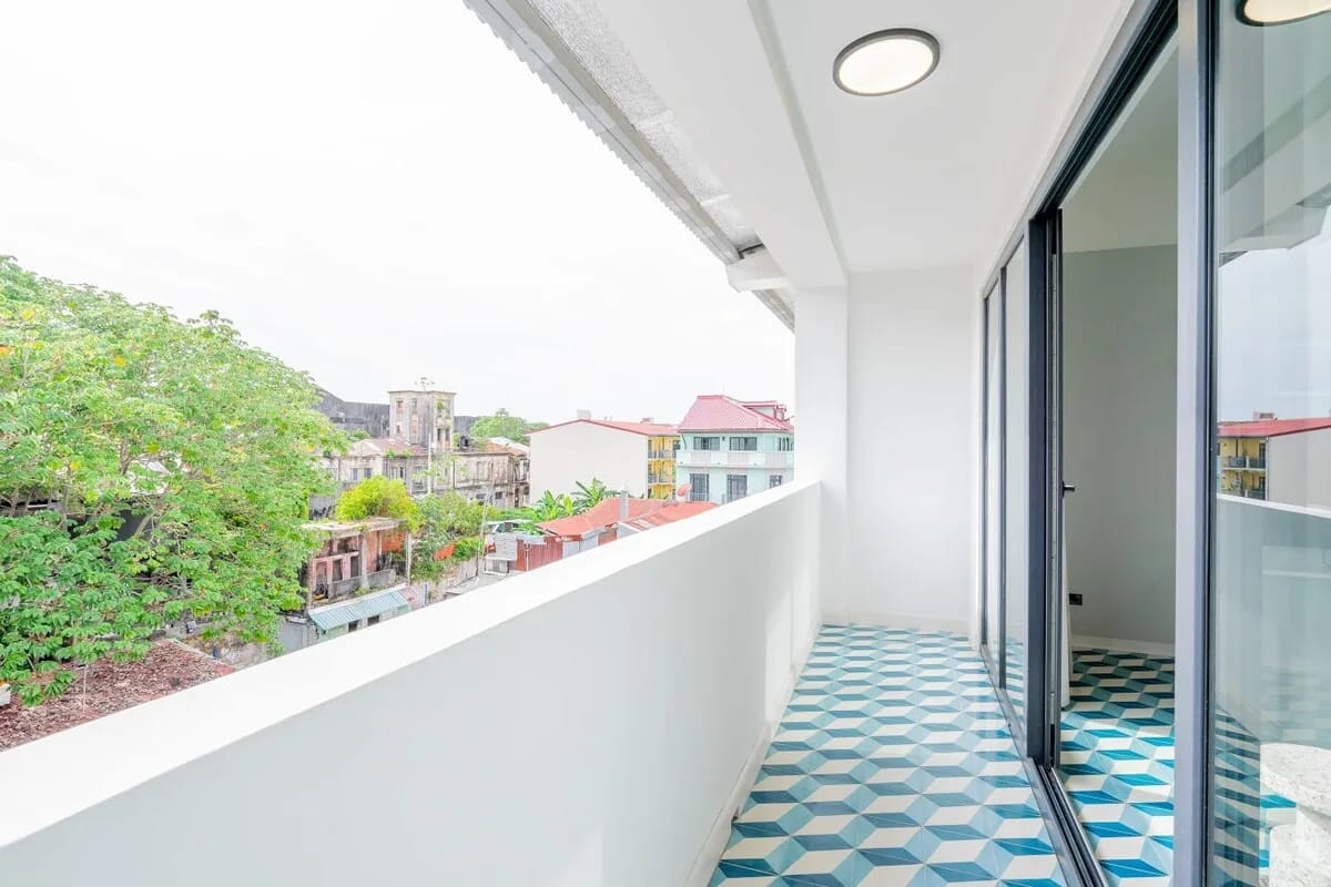 Luxury 1BR in Santa Ana