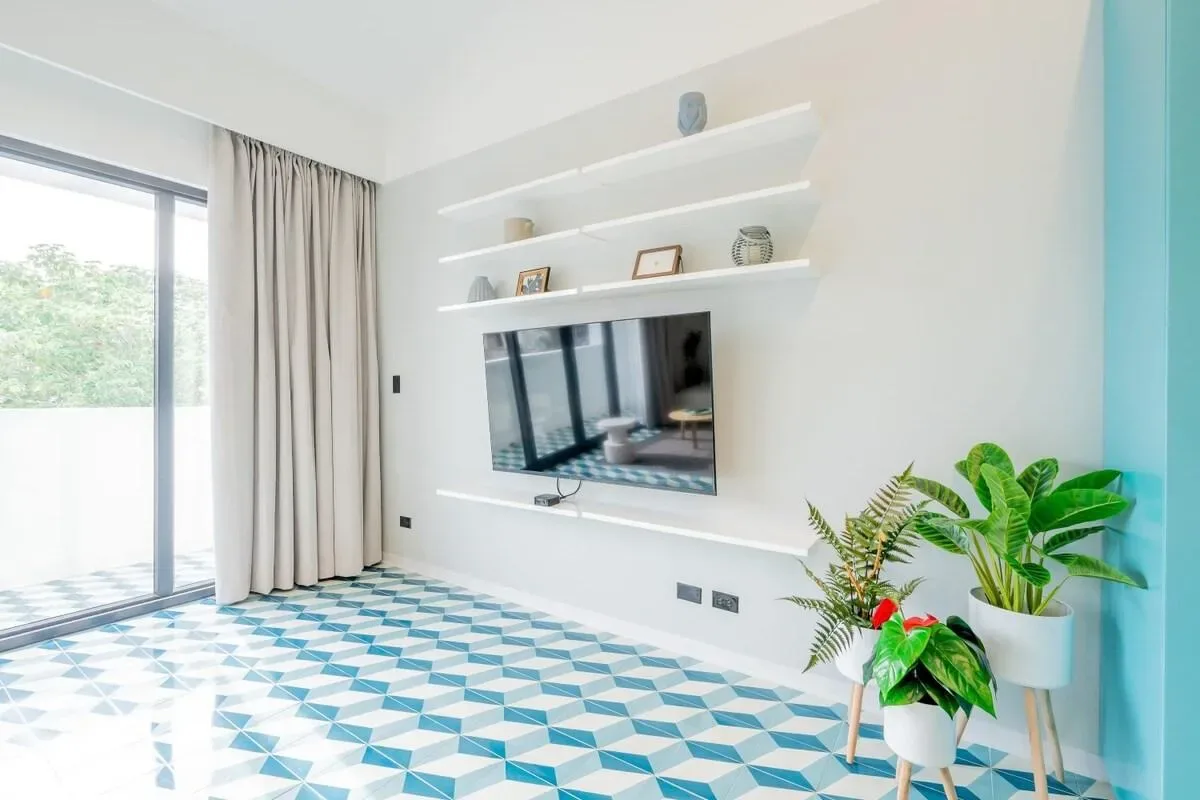 Luxury 1BR in Santa Ana