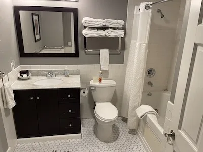 Baño de la habitación 2
