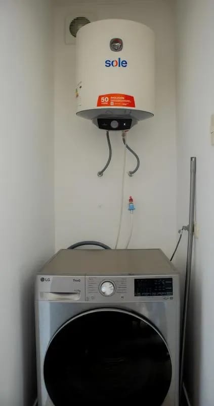 Contemporary 2BR w/ Balcony in Barranco