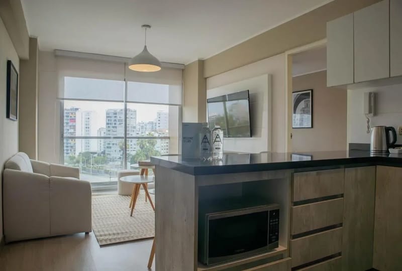 Contemporary 2BR w/ Balcony in Barranco
