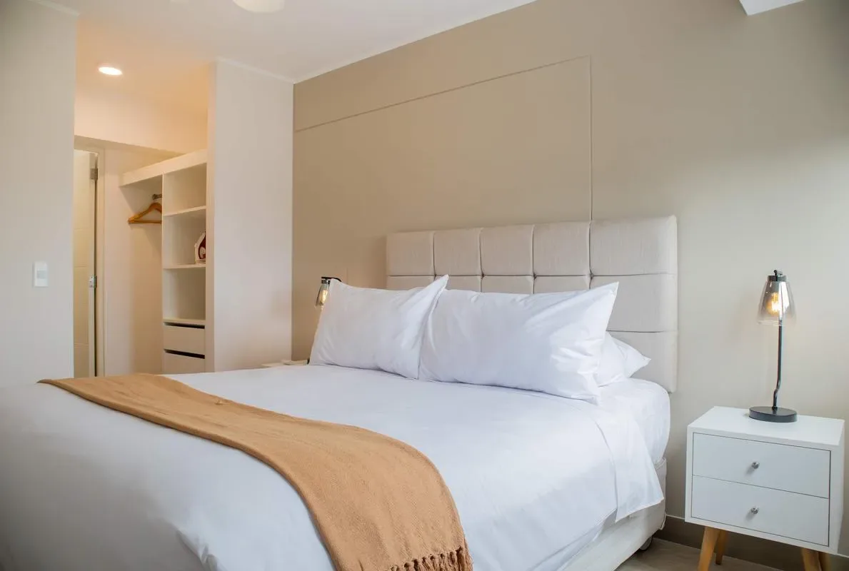 Contemporary 2BR w/ Balcony in Barranco