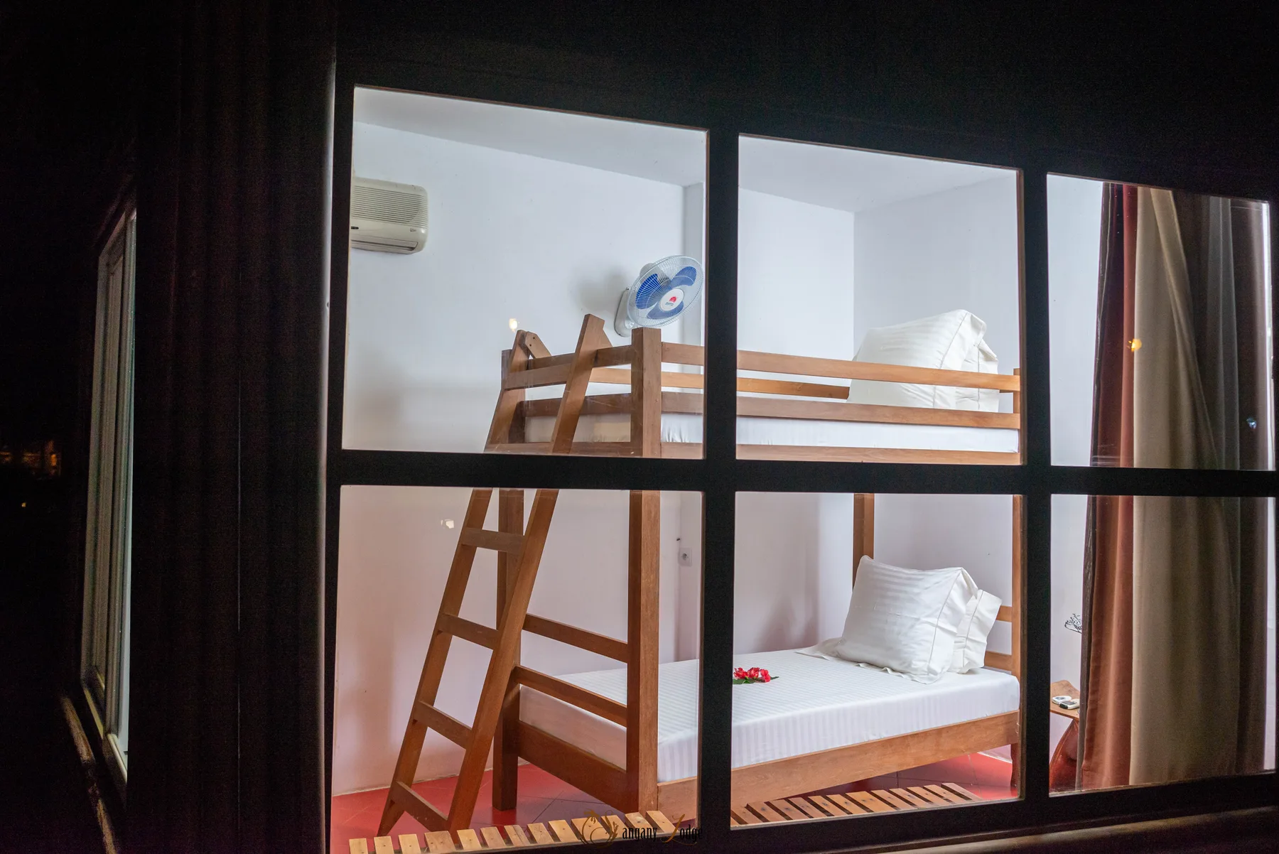 Sangany Lodge suite