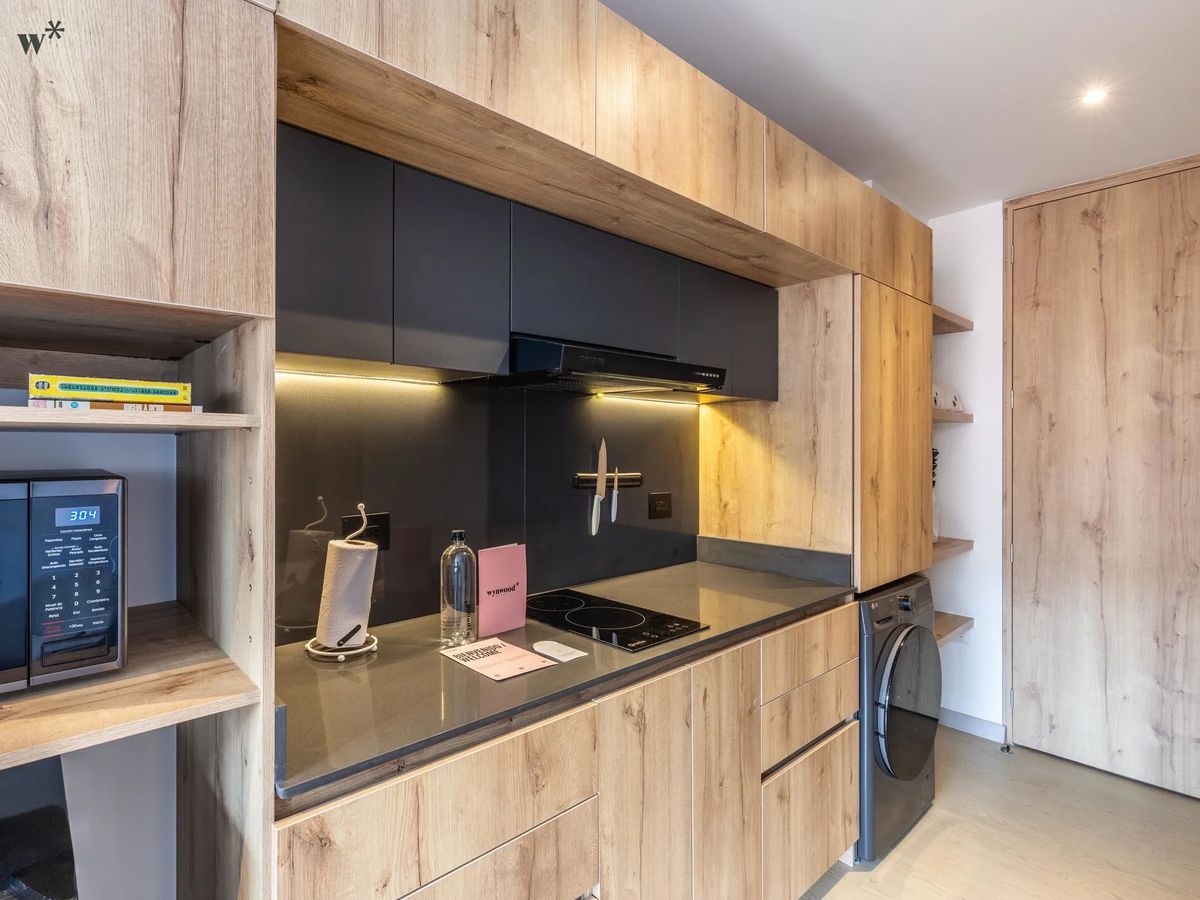 Chic Loft in Zona T w/ Balcony