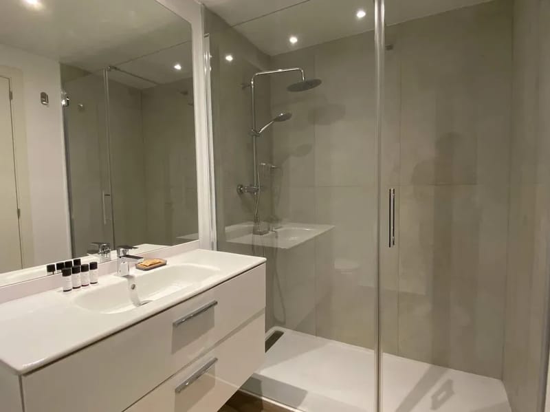 Trendy 2BR w/ Sunny Terrace in Chueca