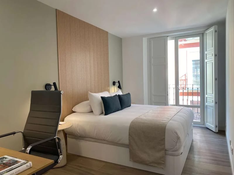 Trendy 2BR w/ Sunny Terrace in Chueca