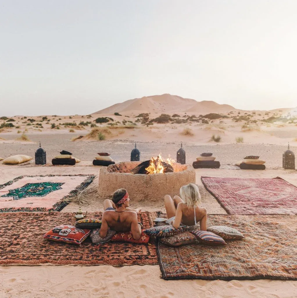 Campamento en el desierto Kam Kam Dunes