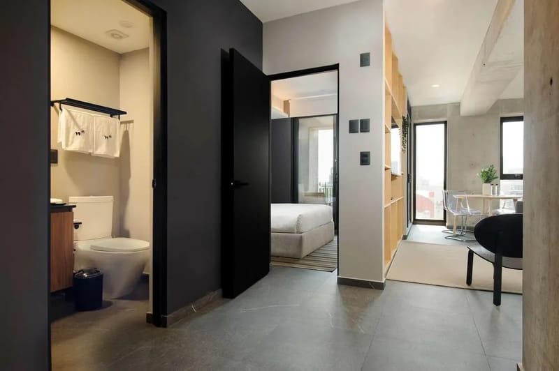 Well-Appointed 2BR w/ Balcony in Tabacalera