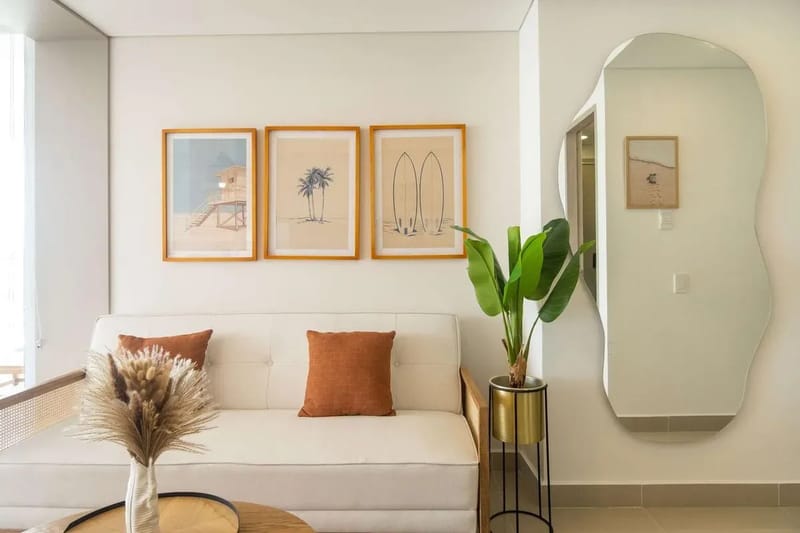 Elegant Beachview 1BR w/ Balcony in Crespo