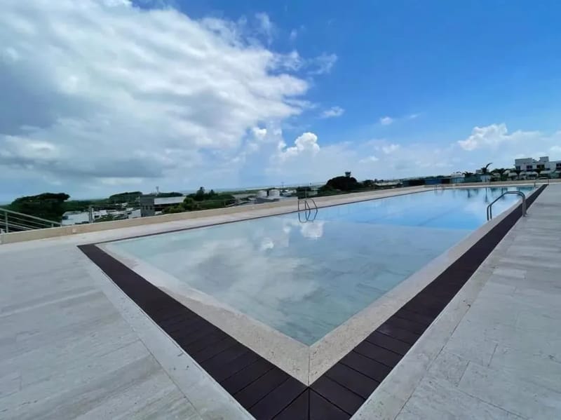 Elegant Beachview 1BR w/ Balcony in Crespo