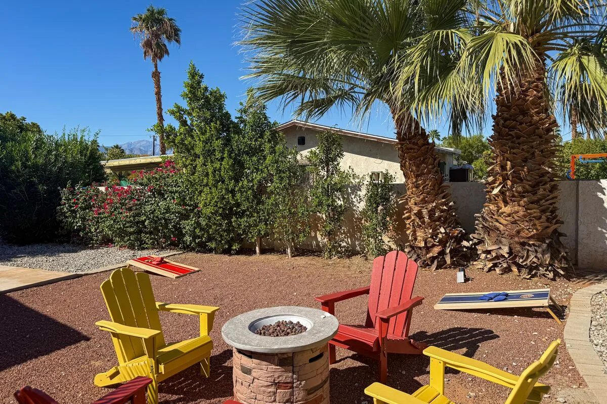 Hummingbird Haven - 68776